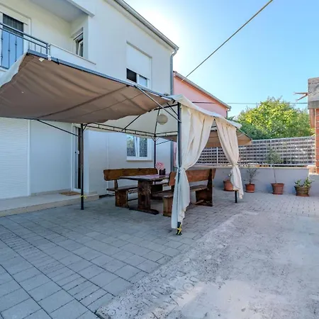 Apartment Donata Zadar